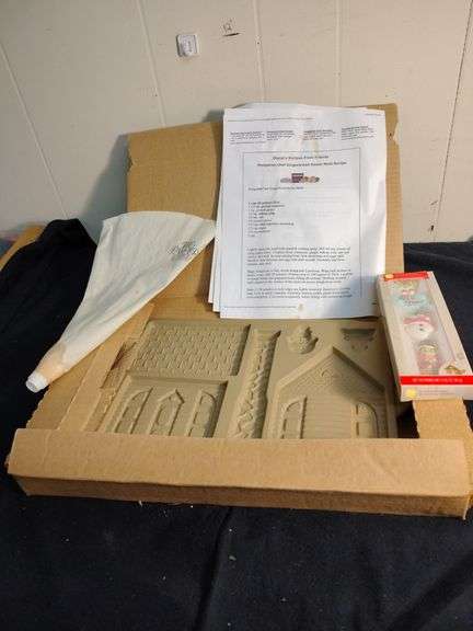 Pampered Chef Gingerbread House