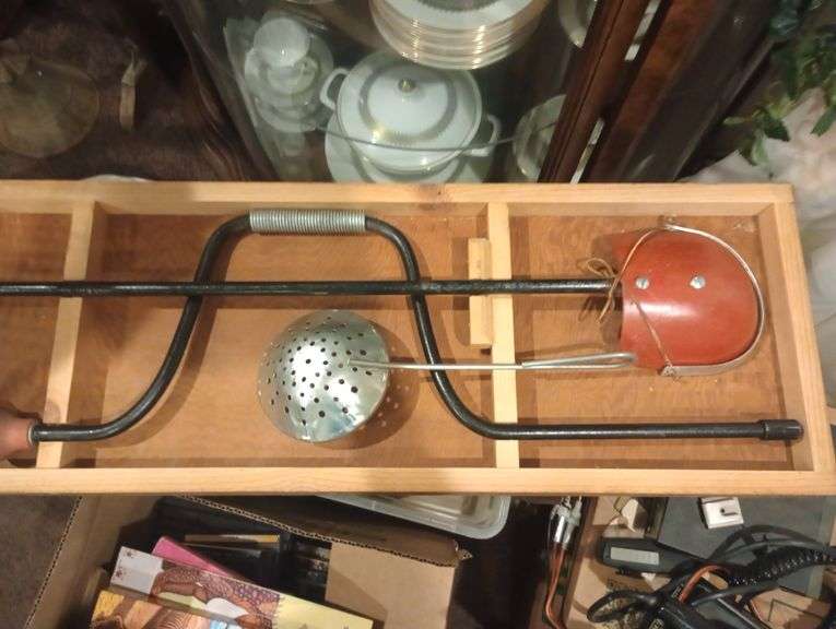 Ice skimmer and slotted ladle in case