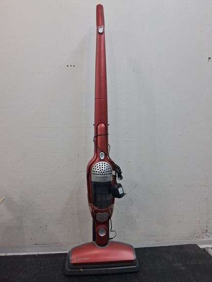 Electrolux 2 in 1 vacuum. 21a