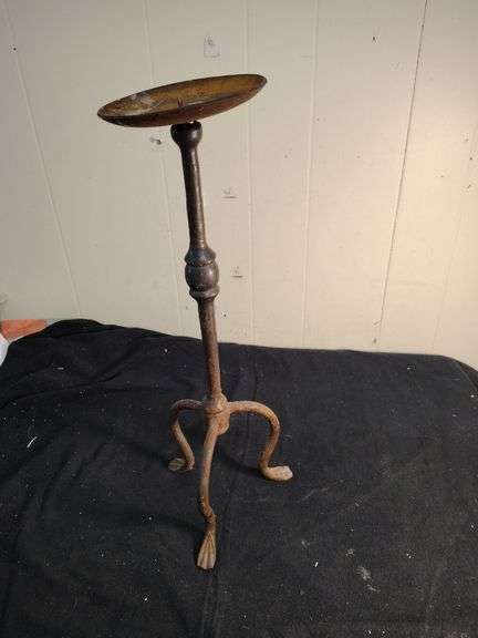 Cast iron candle holder top needs to be reattached