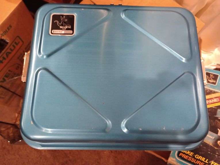 Kangaroo Kitchen