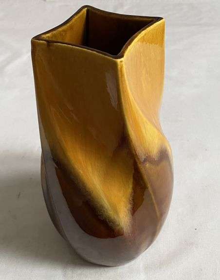 Vintage Haeger Vase