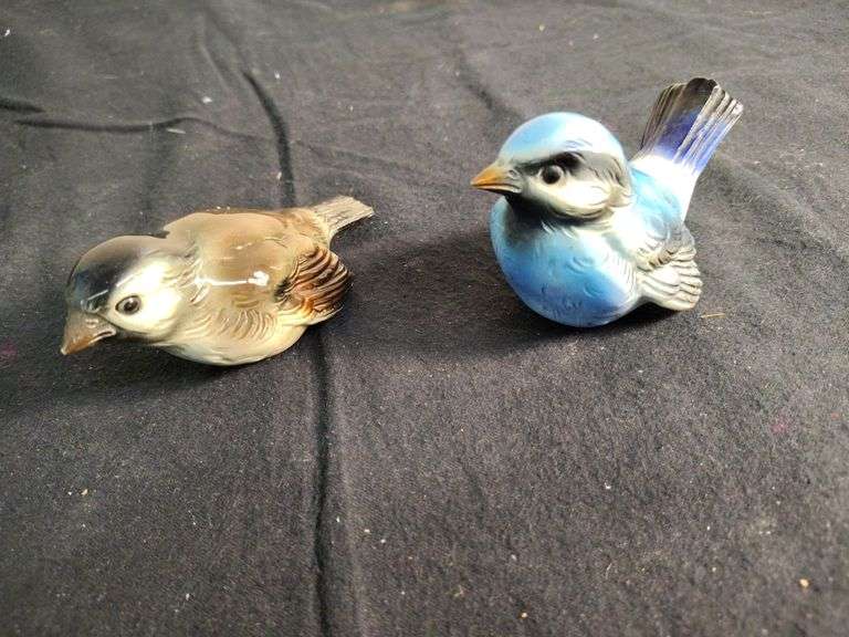 2 Goebel birds