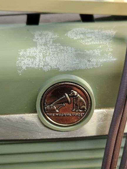 Vintage RCA Victor radio