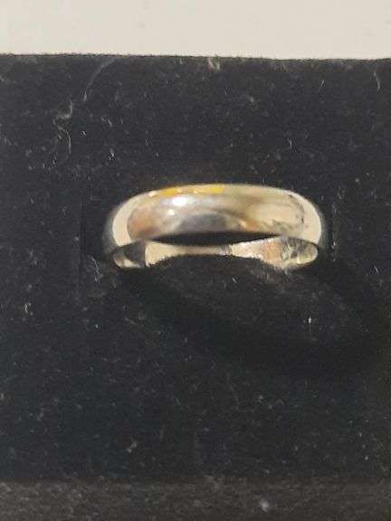 Sz 7.75 sterling silver ring