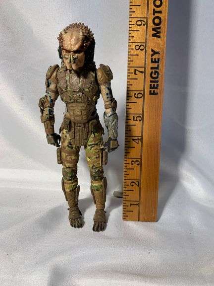 NECA The Predator Ultimate Emissary #1 Figure