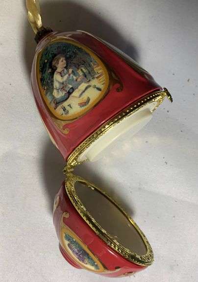 Mr Christmas 2007 Music Box Egg Shaped Hand-paint Trinket Box