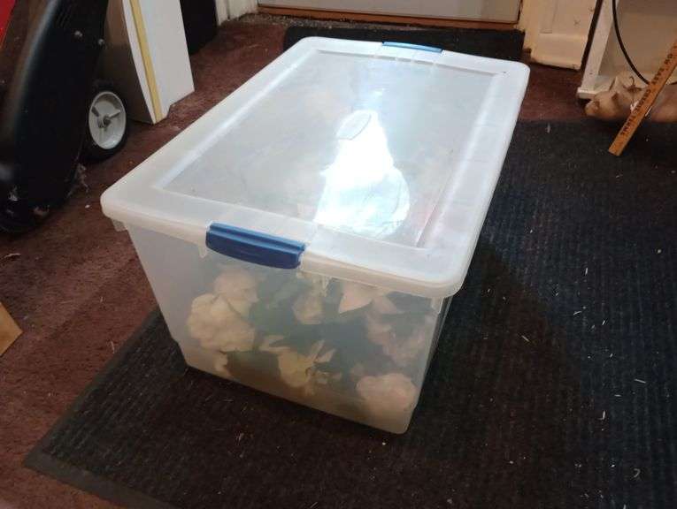 Rubbermaid tote with flowers