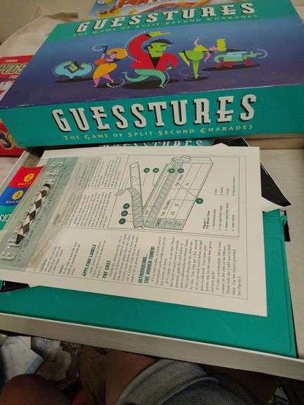 4 Games Pegs & Jokers, Guesstures, Backgammon & Perfection