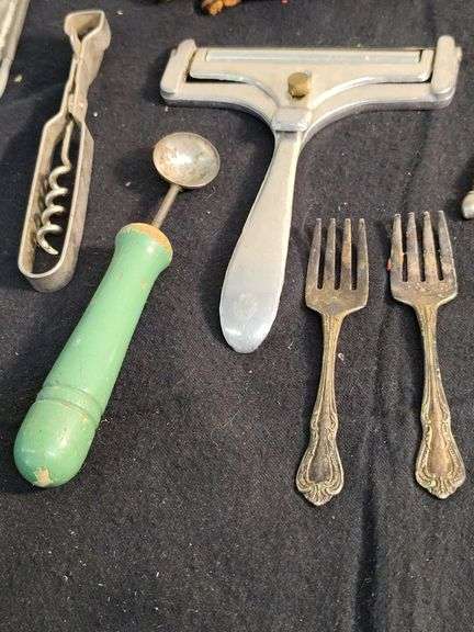 Primitive utensils