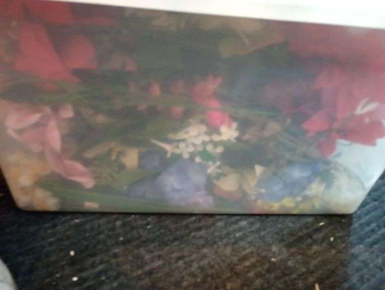 Sterilite tote with flowers