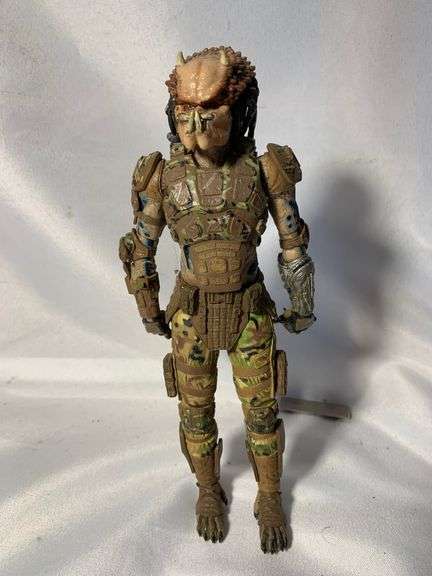 NECA The Predator Ultimate Emissary #1 Figure