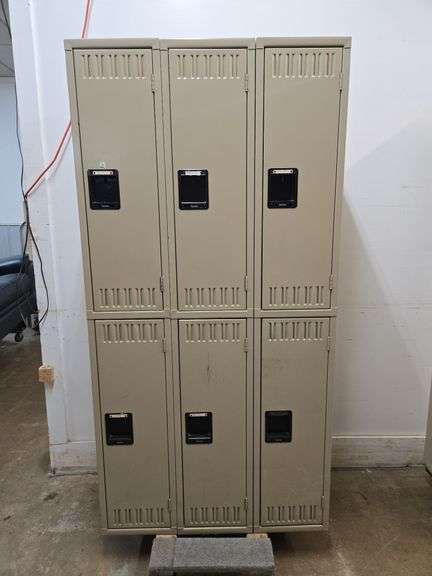 2x3 Tennsco Locker Unit