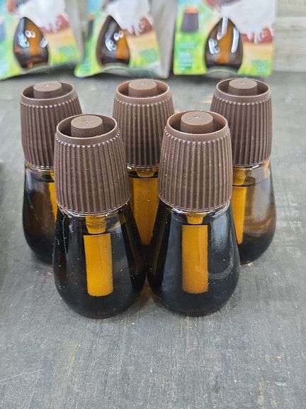 Airwick Essential Oil Refills. 5D