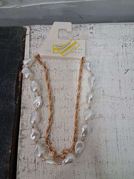 Nos jewelry and hair ties. 2c