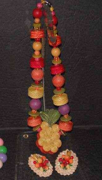 Vntg Jewelry including Dazling TuttiFruitti & Gumball Sets ++