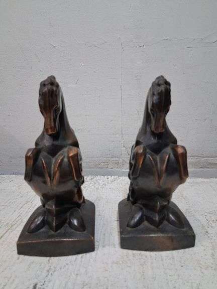 Horse bookends. 1d