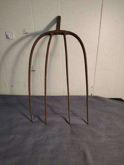 2 Vintage forks