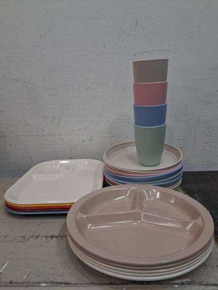 Anchor hocking divided plates, Rubbermaid trays, and wheatstraw plates and cups. 7e
