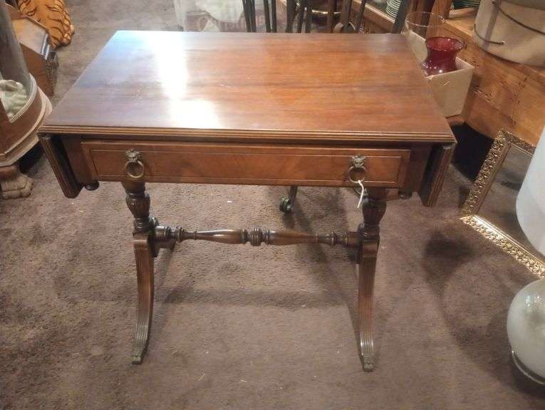 Drop leaf table with drawer 24"×15"×24"