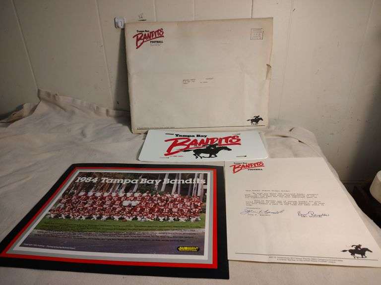 1982 Tampa Bay Bandits license plate and photograph