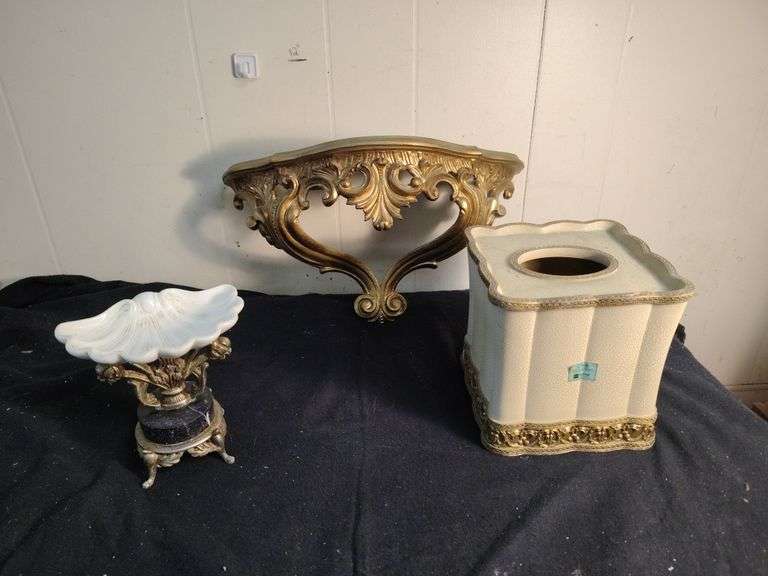 Small shelf, soap dish & tissue box cover