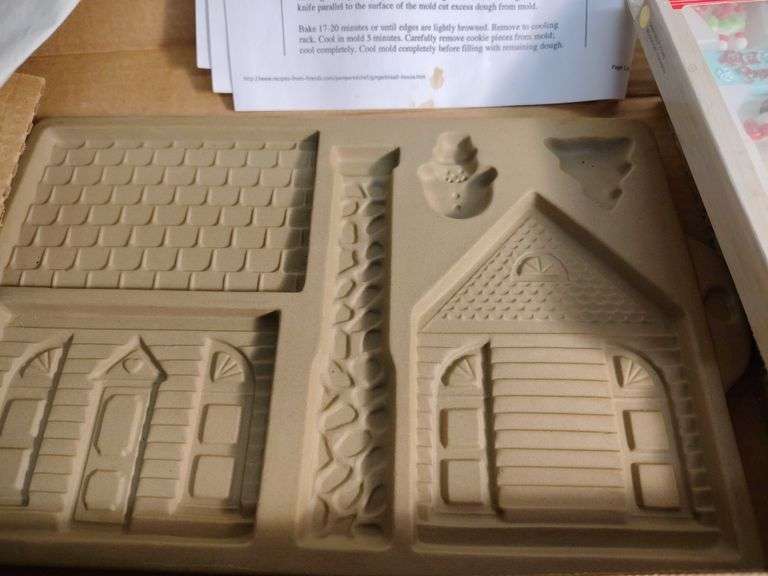 Pampered Chef Gingerbread House
