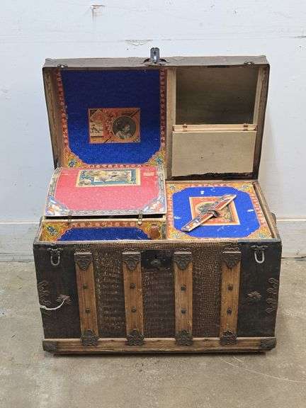 Vintage Humpback Chest & Contents