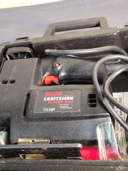 Craftsman scroll saw with case
