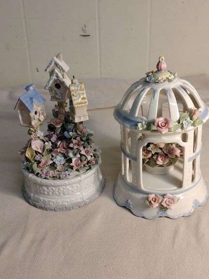 Bird cage and bird house music boxes