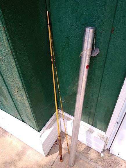 Vintage fishing pole in case