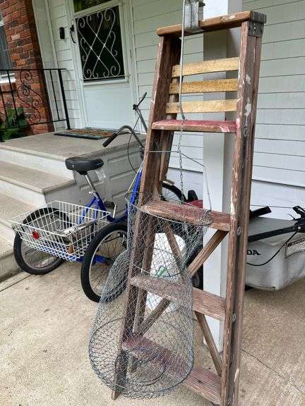 Vintage Galvanized Wire Fish Basket