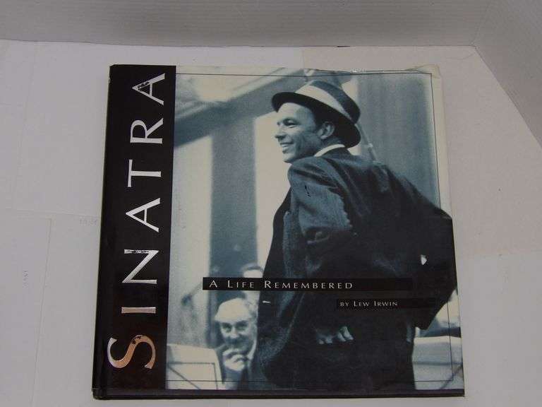 Sinatra A Life Remembered (Photo Biography)