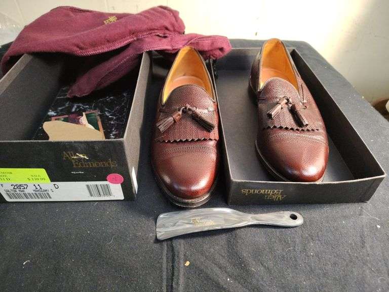 Allen Edmond shoes size 11