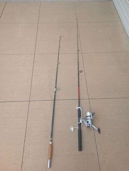 2 Fishing poles