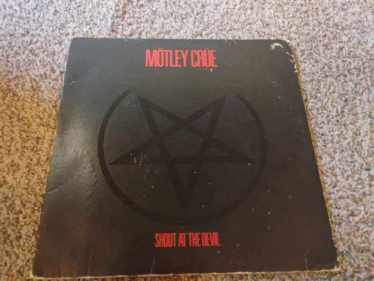 MOTLEY CRUE RECORD