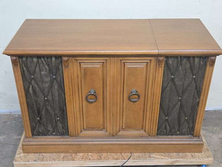 Vintage Cabinet Radio