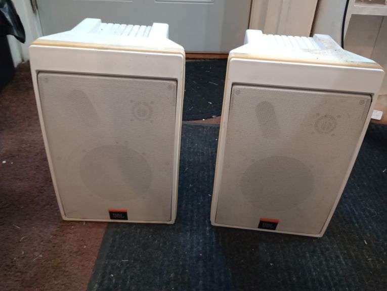 JBL speakers 10"×15 1/2"