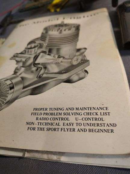 Model airplane