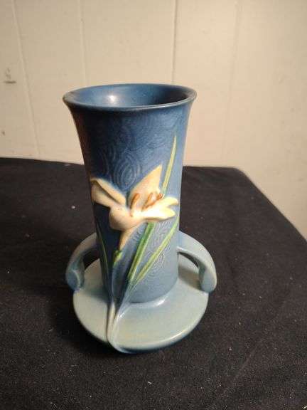 Roseville vase