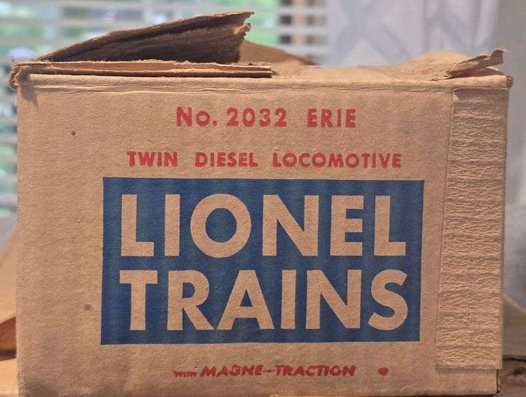 Vintage Lionel #2032 Erie Twin Diesel Locomotive