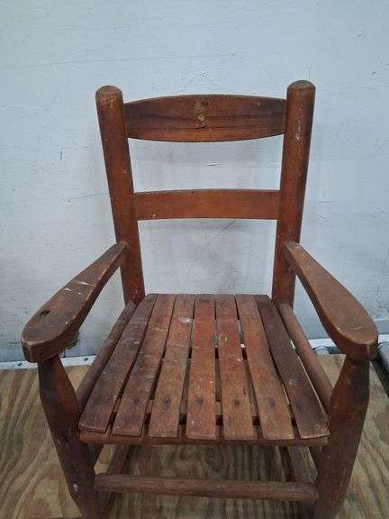 Small rocking chair. 2a