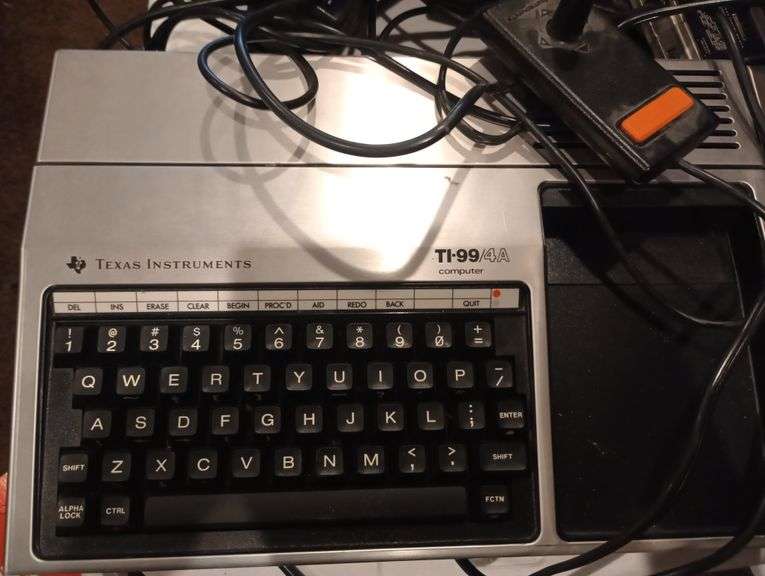 Texas Instruments TI-99 computer
