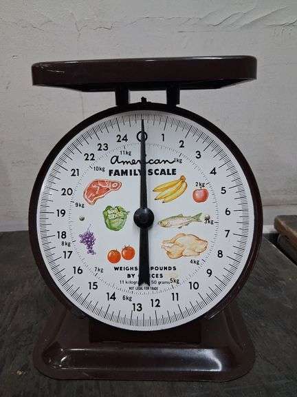 Vintage kitchen scale. 3b