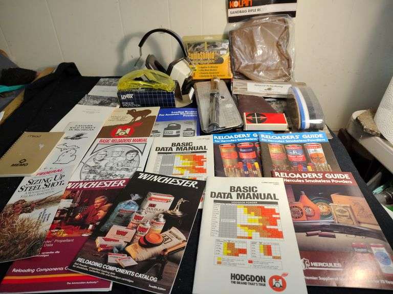 Hunting books and other hunting items