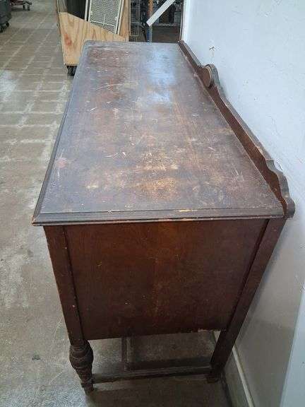 Sideboard