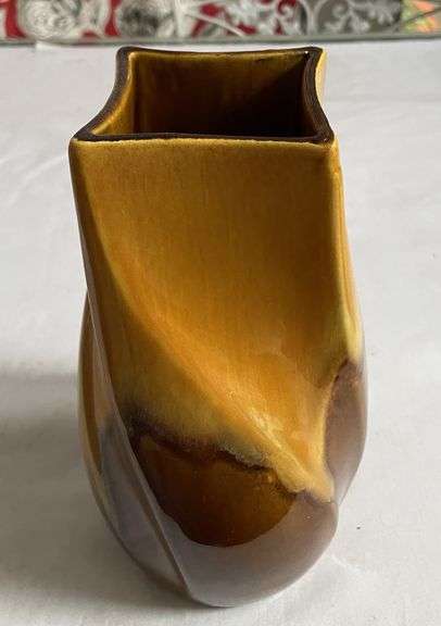 Vintage Haeger Vase