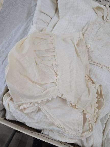 Vintage Baby Clothes. 5E