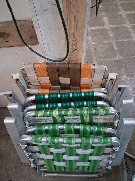 5 folding outdoor chairs