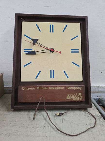 Vintage Citizens Mutual Insurance Company Wall Clock. 4A